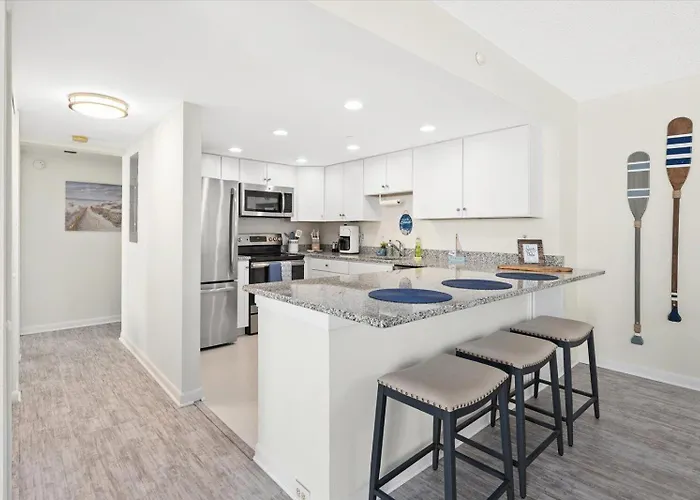 Stunning Ocean Front 2 Bedroom Quay With Indoor Pool! *