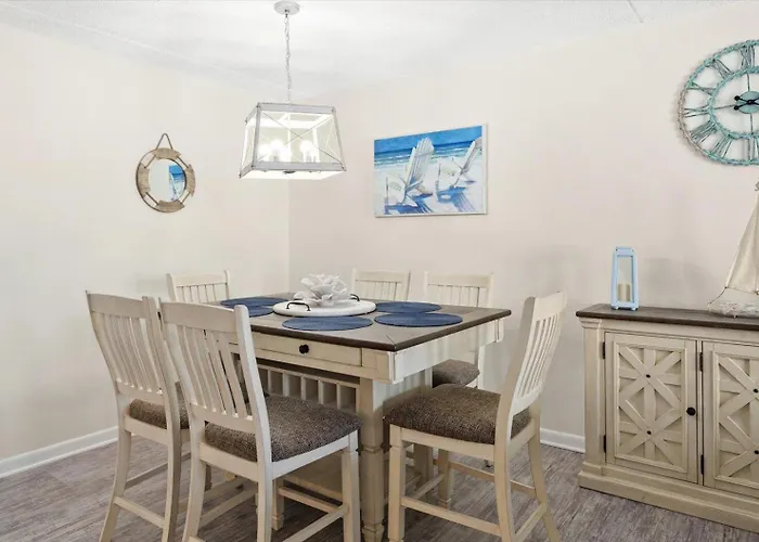 Stunning Ocean Front 2 Bedroom Quay With Indoor Pool! *
