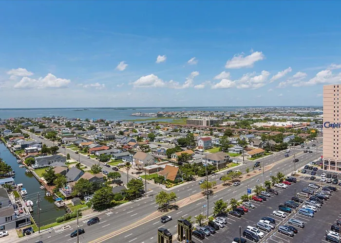 Ferienhaus Stunning Ocean Front 2 Bedroom Quay With Indoor Pool!