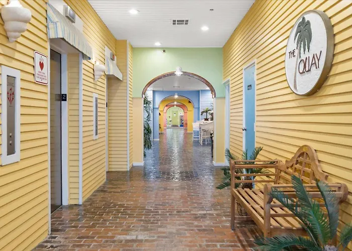 Ferienhaus Stunning Ocean Front 2 Bedroom Quay With Indoor Pool!